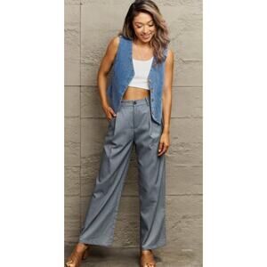 NWT Shania Button Down Denim Vest SMALL Reg $45